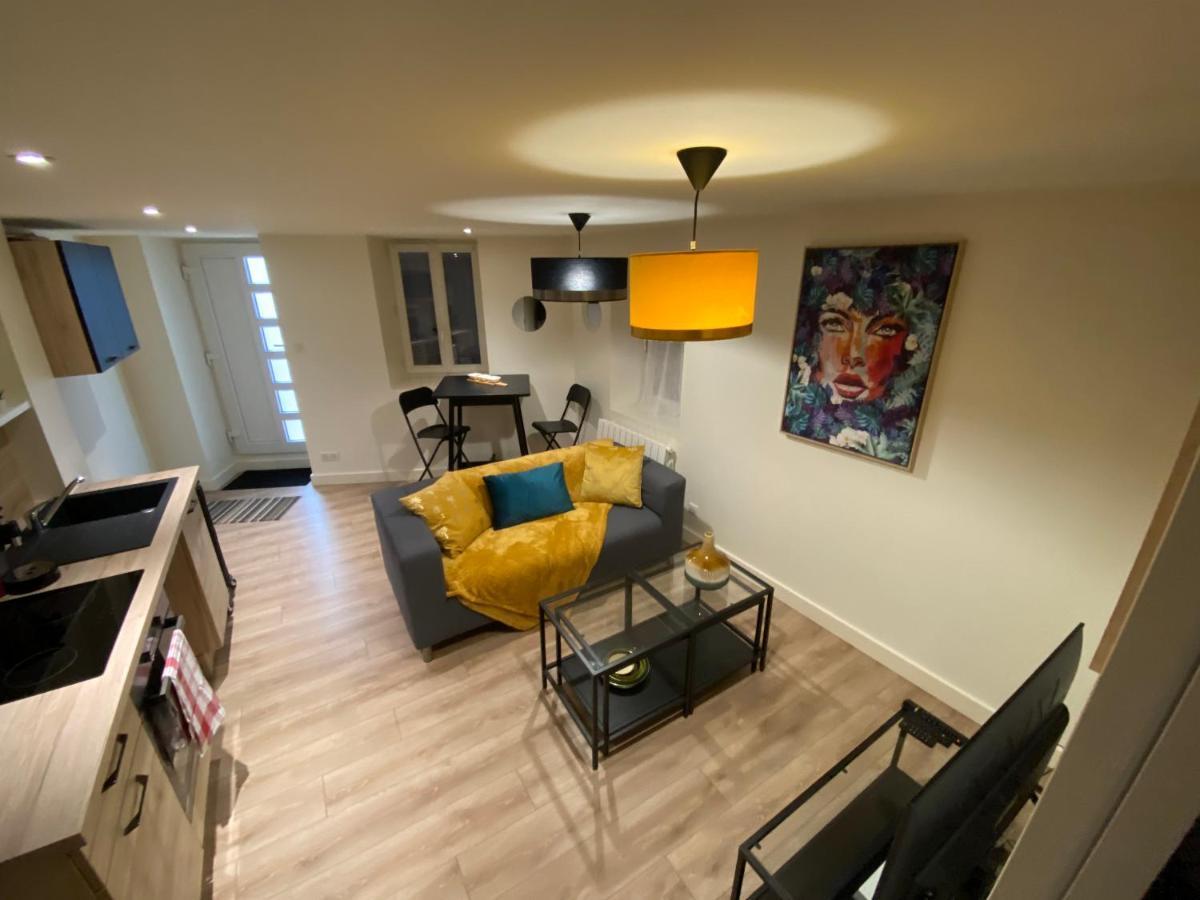 Bel Appartement Avec Place De Parking A Proximite 沙拉罗讷河畔沙蒂永 外观 照片